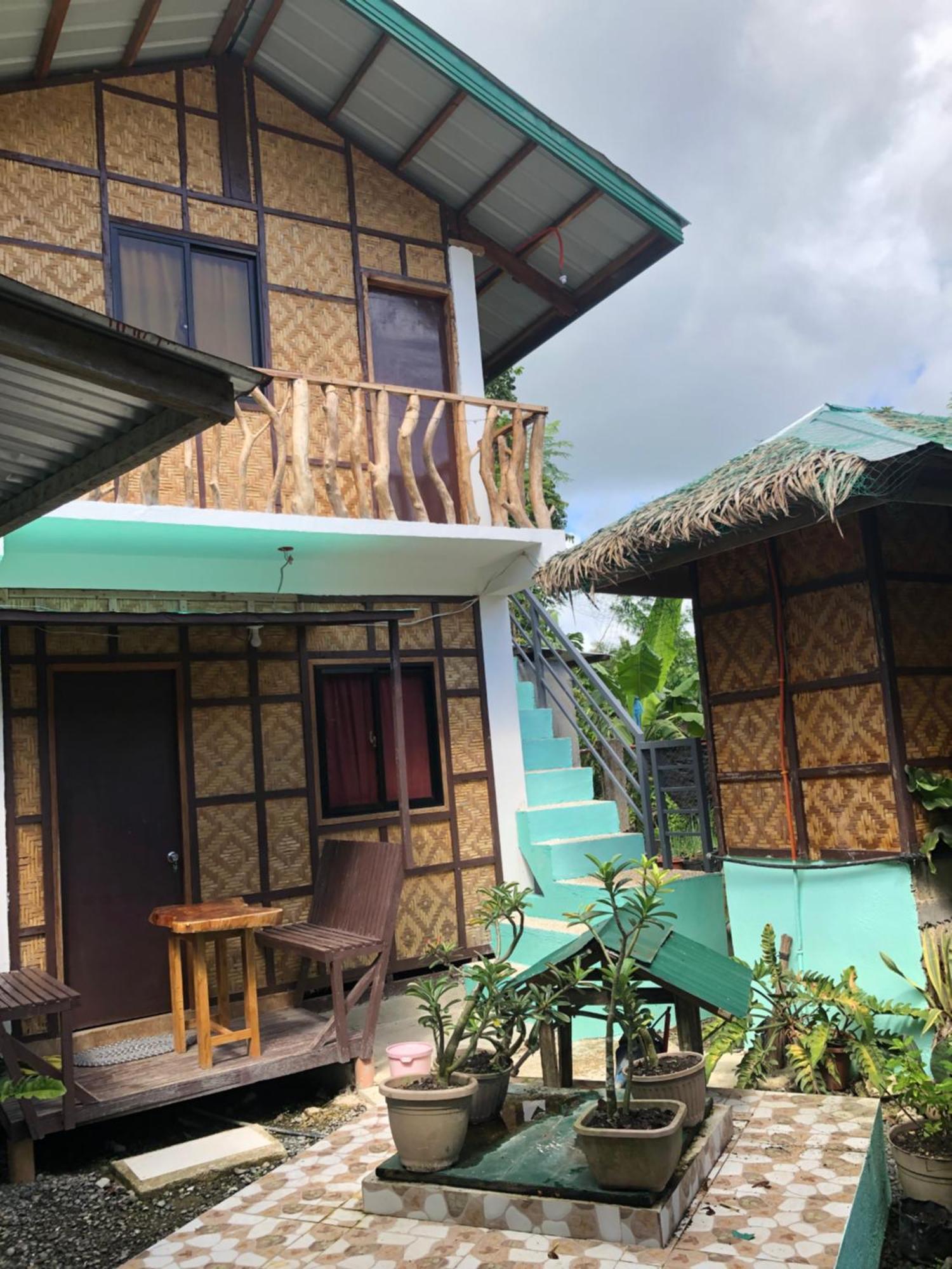 Fely'S Homestay Batuan 外观 照片